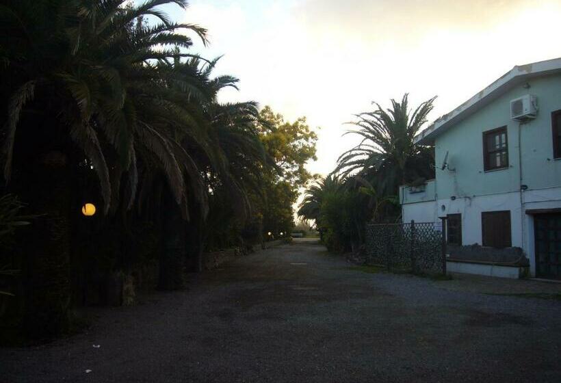 בית מלון כפרי Su Barroccu