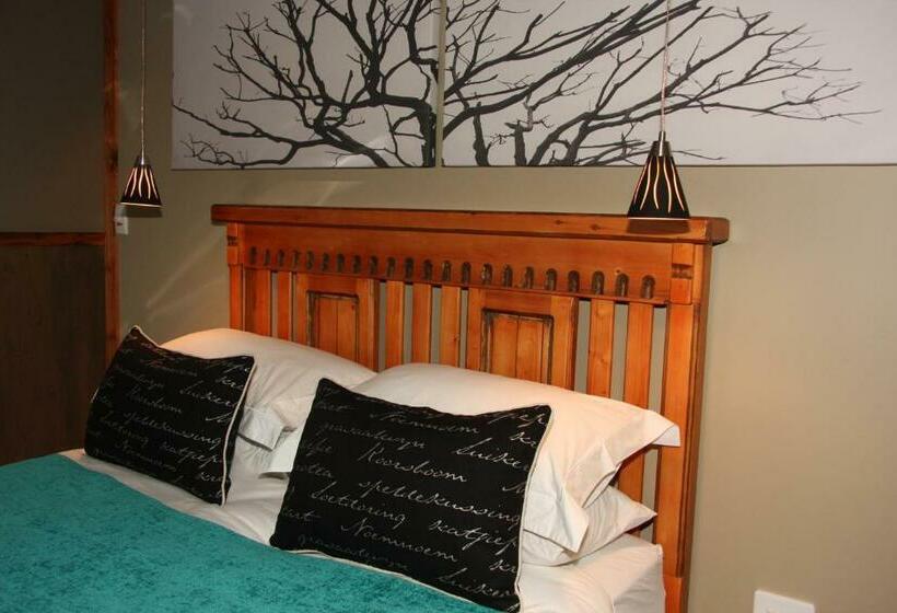 膳宿费 5th Seasons Guesthouse