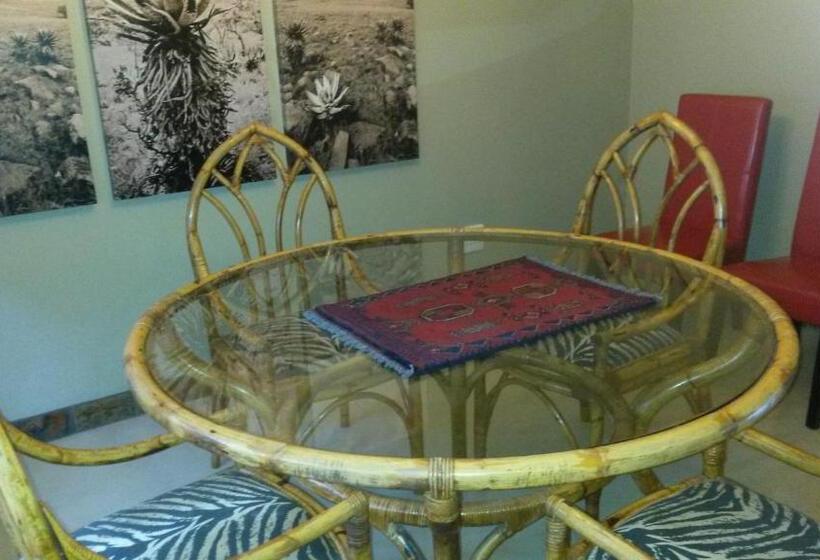 膳宿费 5th Seasons Guesthouse