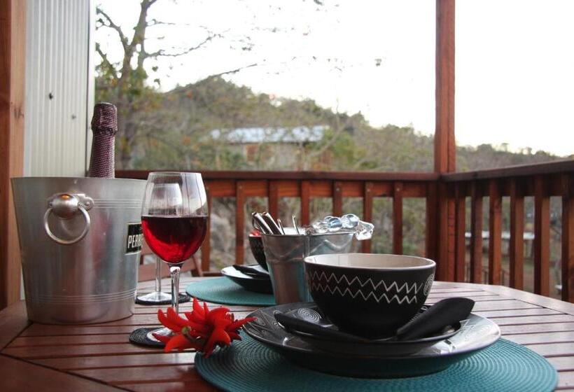 膳宿费 5th Seasons Guesthouse