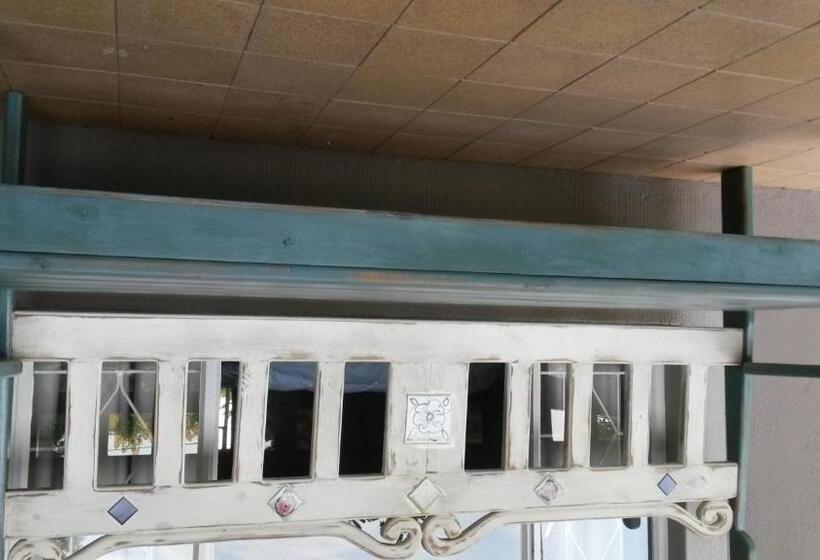 膳宿费 5th Seasons Guesthouse