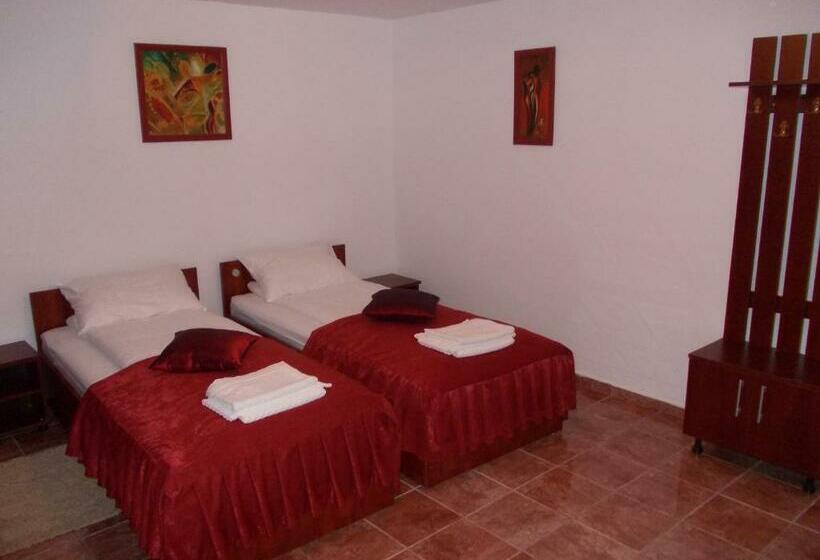 Пансион Clisura Dunarii   Danubian Border