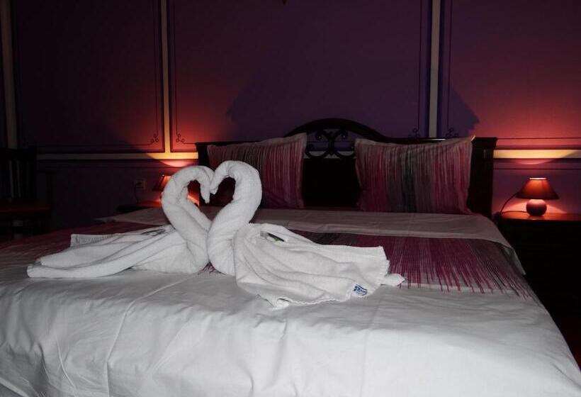 膳宿费 Denis Guest House