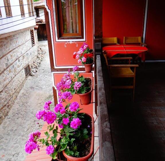 膳宿费 Denis Guest House