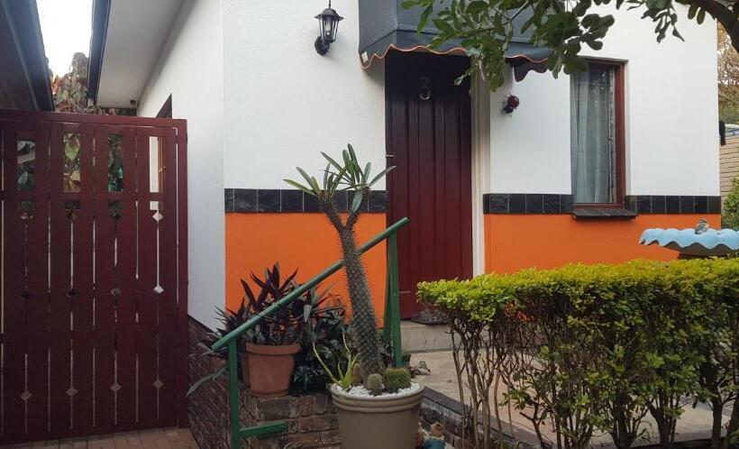 膳宿费 Dome Home Accommodation