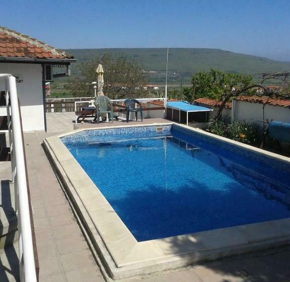 بنسيون Elbarr Rogachevo