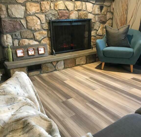 펜션 Four Cedars Accommodation