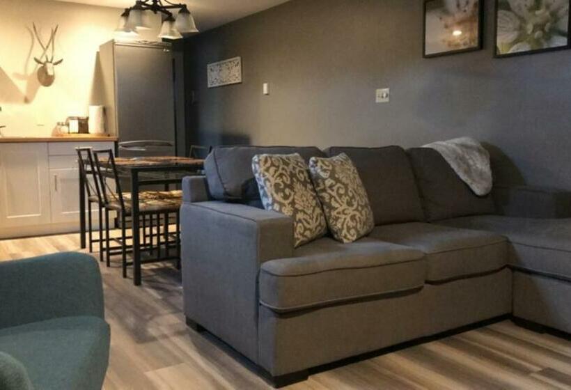 펜션 Four Cedars Accommodation