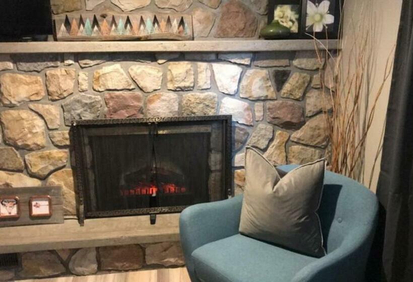 펜션 Four Cedars Accommodation