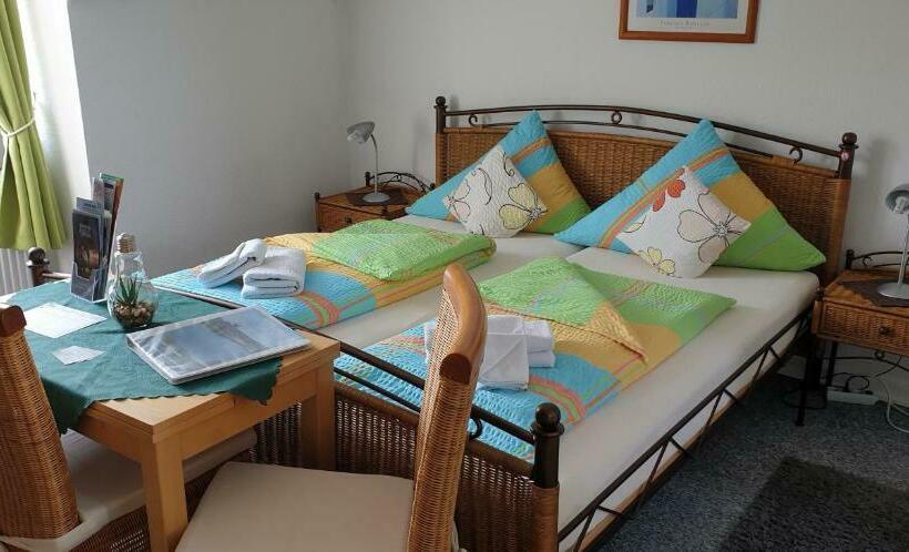 펜션 Gästehaus Am See