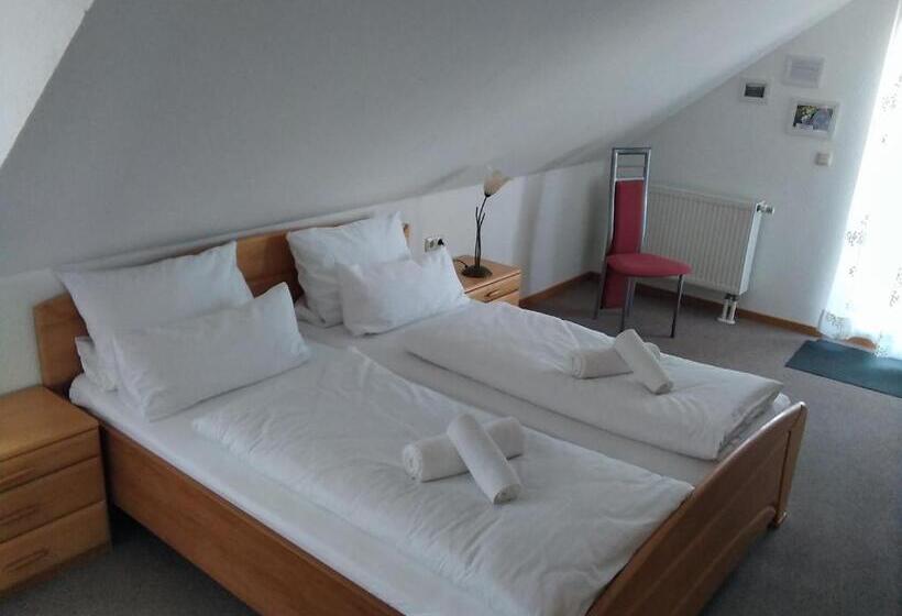 膳宿费 Gästehaus Helbighof