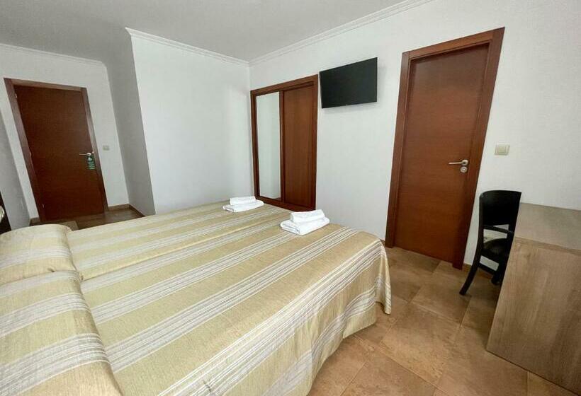 پانسیون Hostal Eden