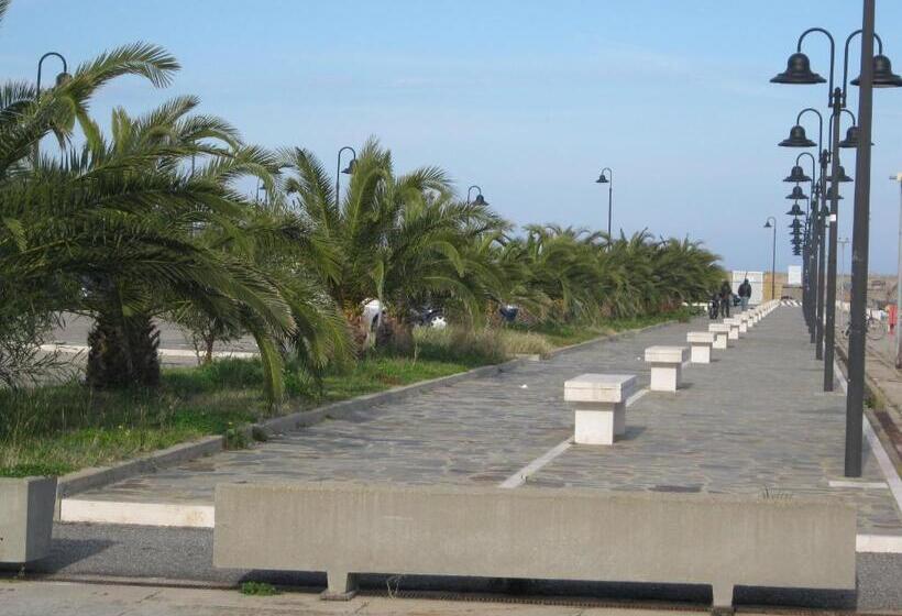 بنسيون La Rosa Affittacamere