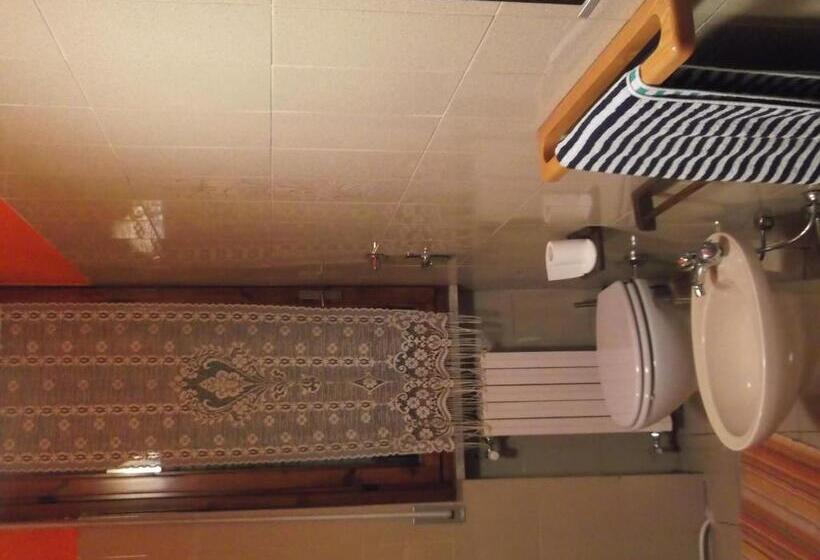 بنسيون Locanda La Cascina