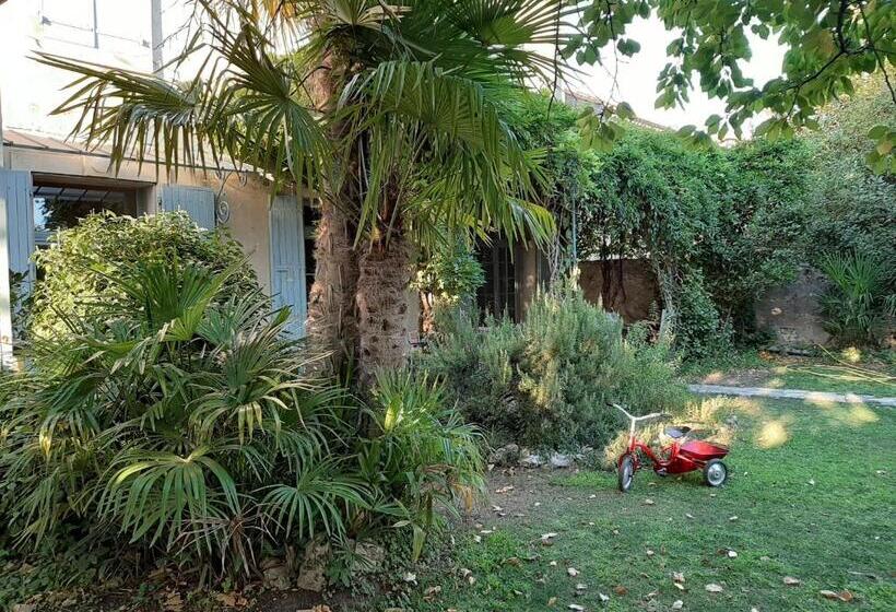 膳宿费 Maison Saint James