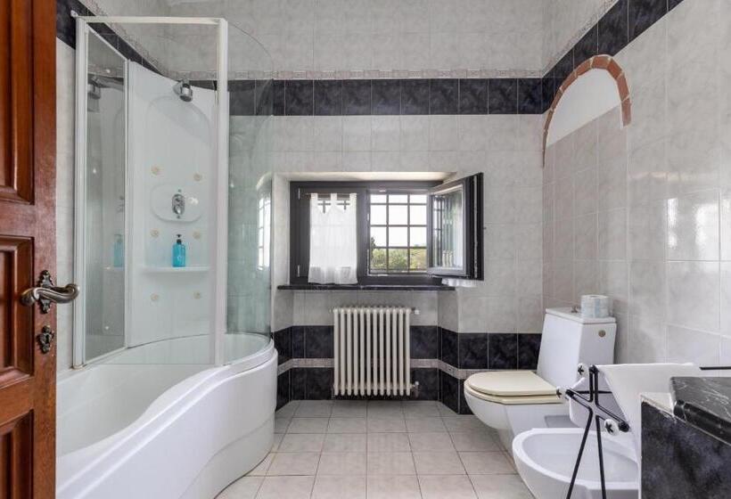 بنسيون San Martino Country Villa B&b