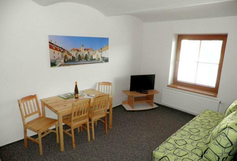 بنسيون Vila Edith Valtice