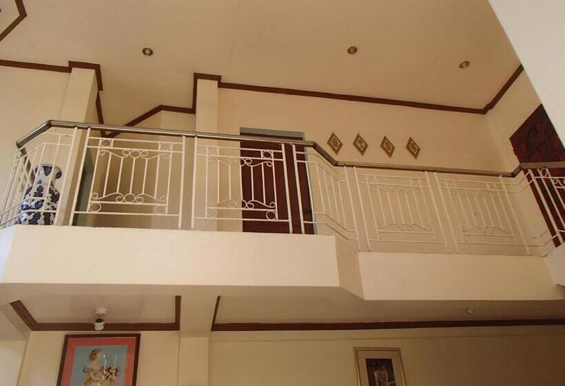 Sascha S Resort Oslob