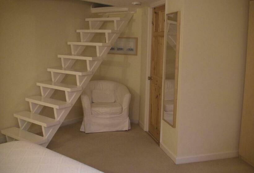 The Cavalier House B&b