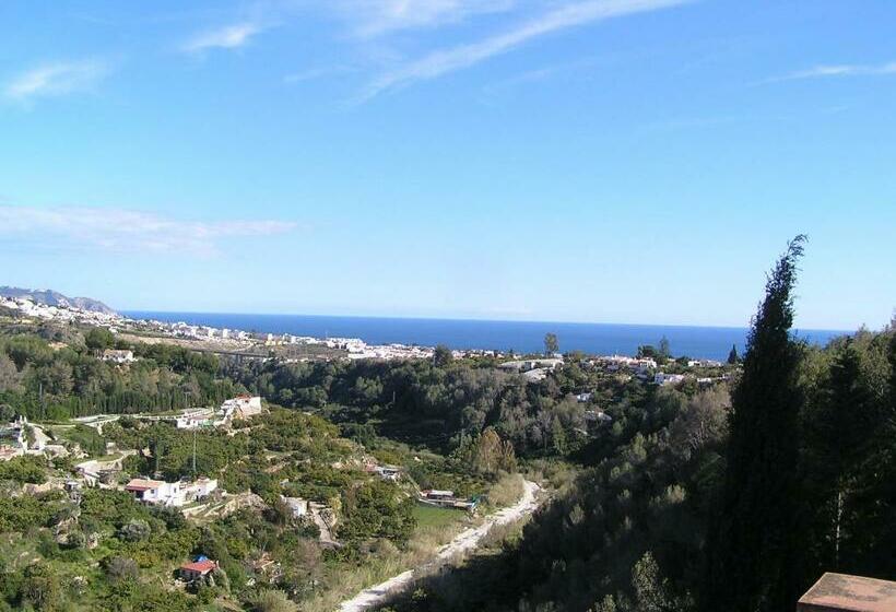 Villa Morera Bed & Breakfast