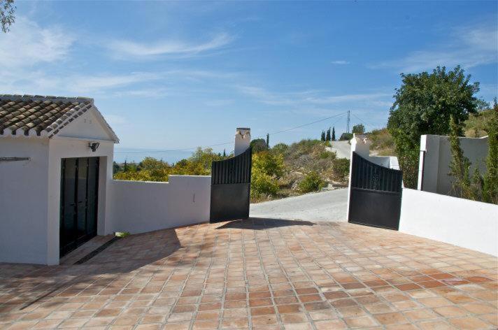 Villa Morera Bed & Breakfast