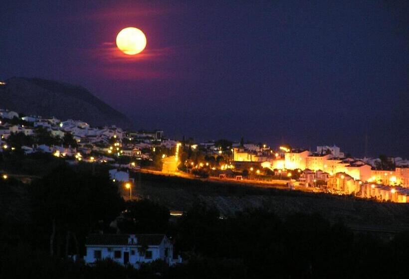 Villa Morera Bed & Breakfast