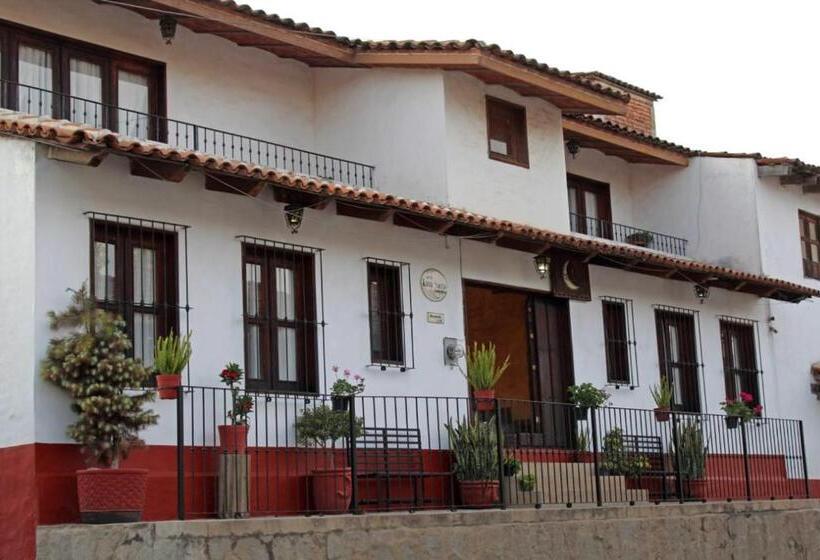 호스텔 Meson Luna Sacra