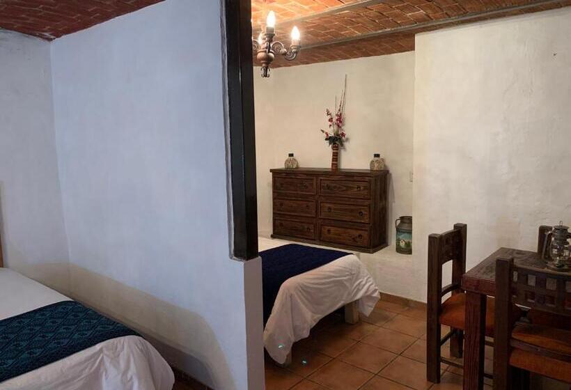 호스텔 Meson Luna Sacra