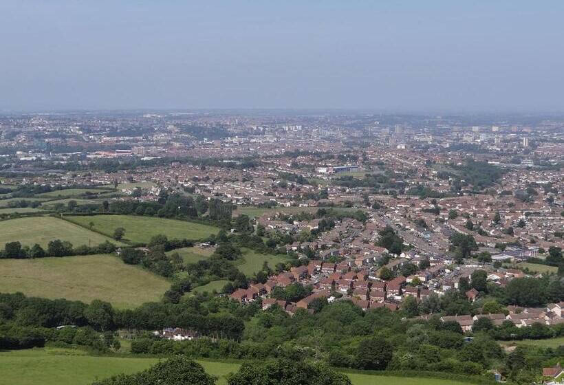 旅馆 The Dundry Inn