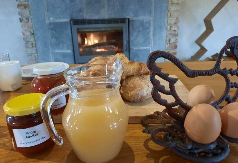 민박 Aux Saveurs D Enneille