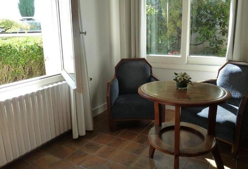 مبيت وإفطار Chambres D Hôtes Le Saleix