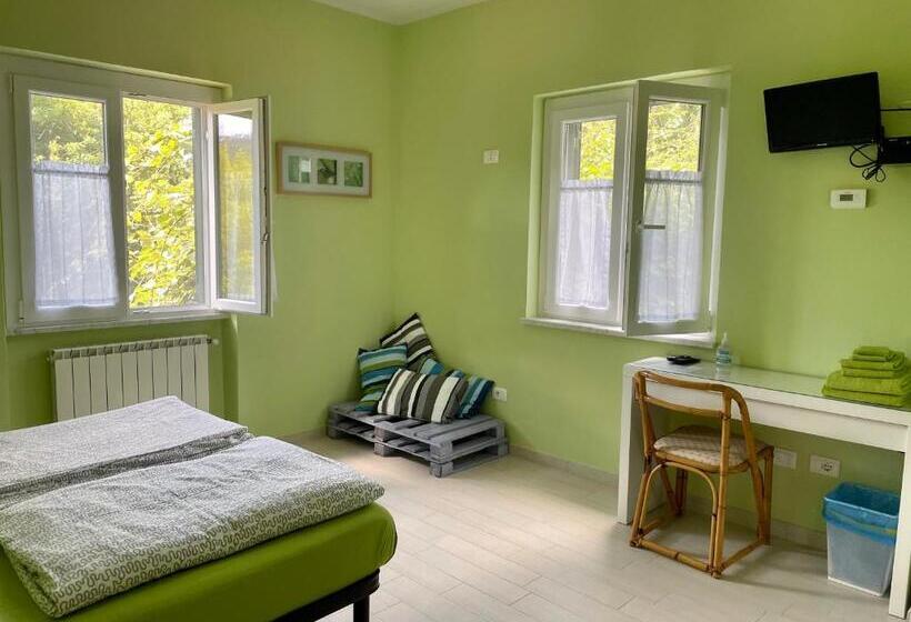 Bed and Breakfast Impronte Nel Bosco