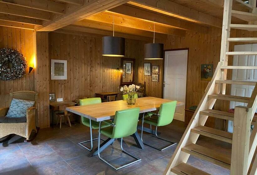 تختخواب و صبحانه T Wettenshuys