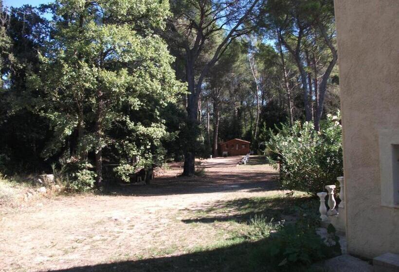 Chez Isabelle Et Guy B&b