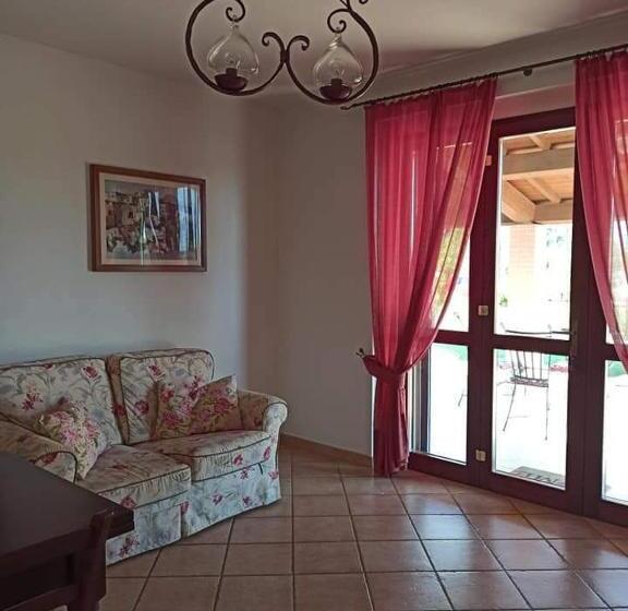 فندق Agriturismo Oasi Del Pianettino