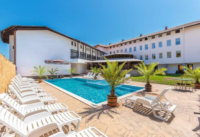 ホテル Chernomorets