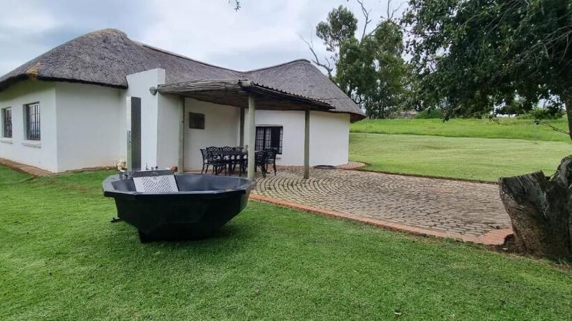 בית מלון כפרי Fairview Estates