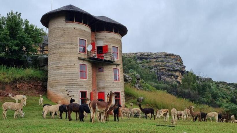 בית מלון כפרי Fairview Estates