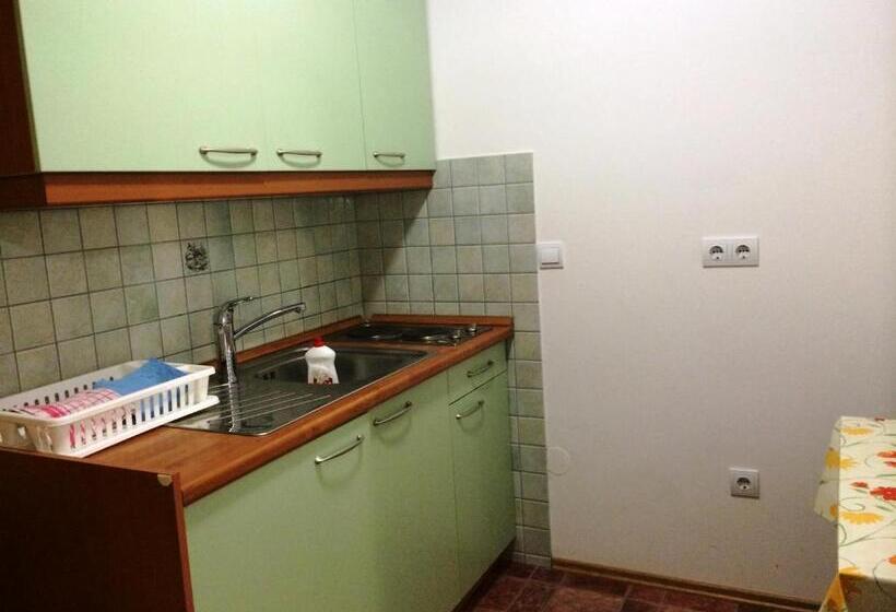 هتل Tourist Farm šalamun