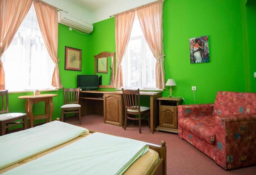 ペンション Art Studios Elsor