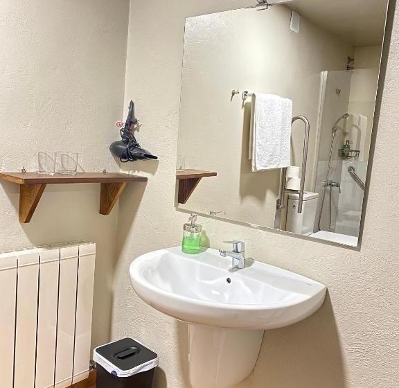 פנסיון Casa Sara