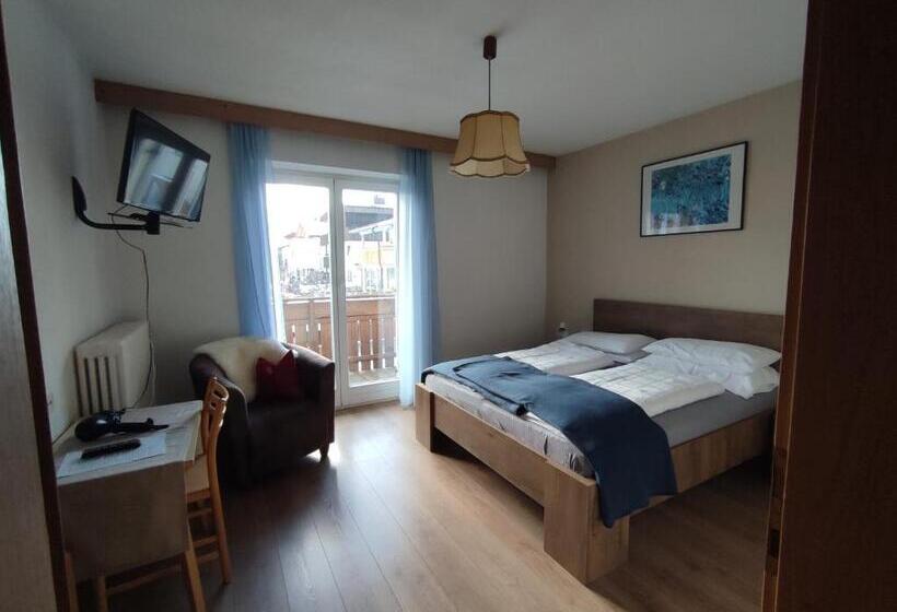 ペンション Garni Hattlerhof B&b