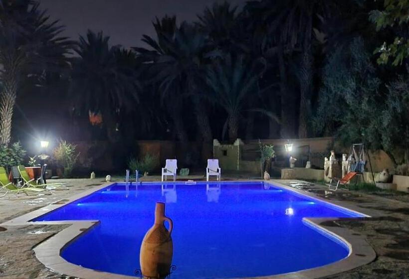 پانسیون Gite D Etape Amced