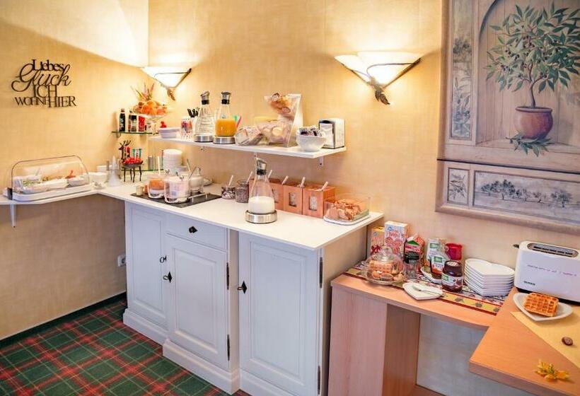 ペンション Haus Quentin