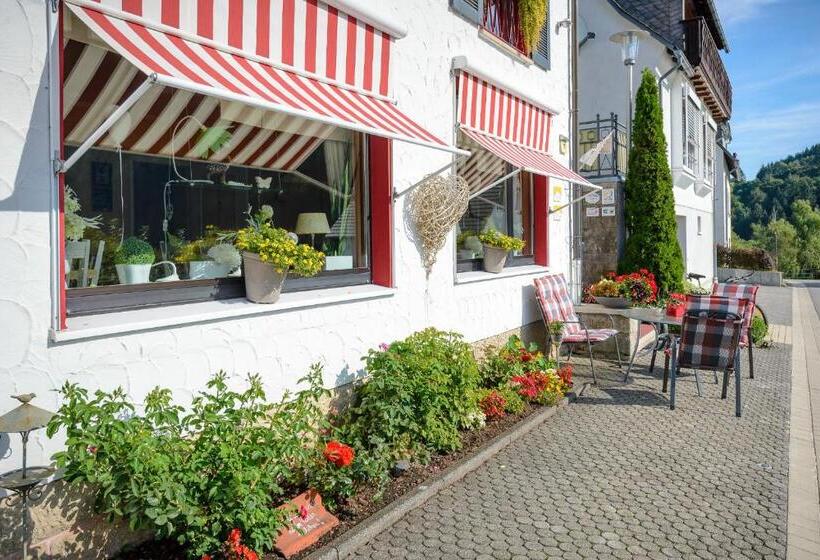 ペンション Haus Quentin