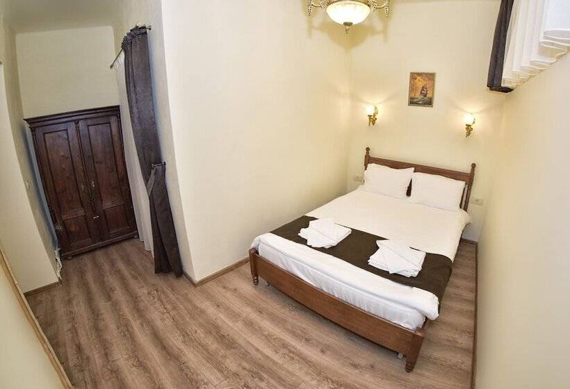 بنسيون La Maisonnette