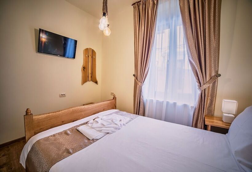 بنسيون La Maisonnette