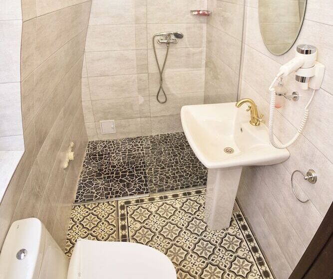 بنسيون La Maisonnette