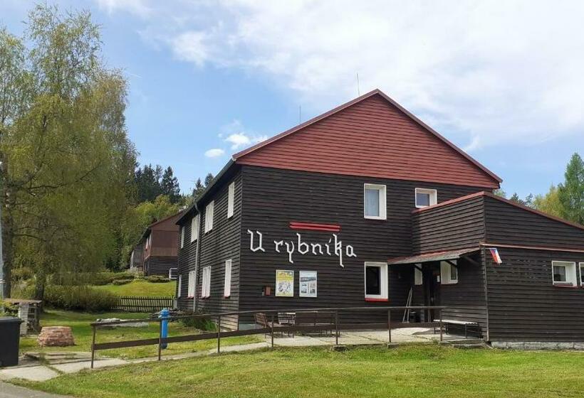 بنسيون Penzion U Rybníka