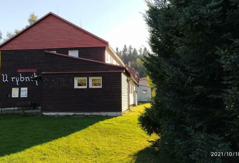 بنسيون Penzion U Rybníka